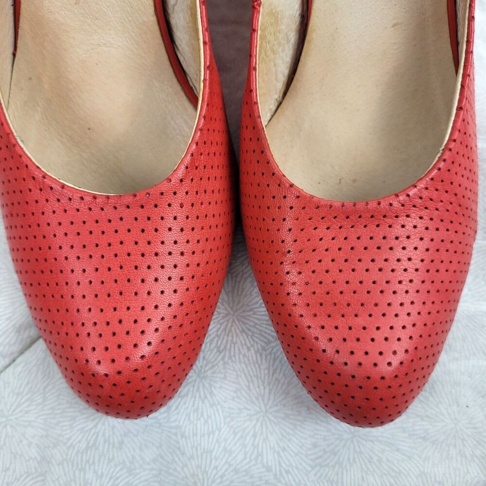 Lirio Portugal Perforated Leather Almond Toe Cone Heels Coral Orange Pinup 8 - Picture 10 of 13